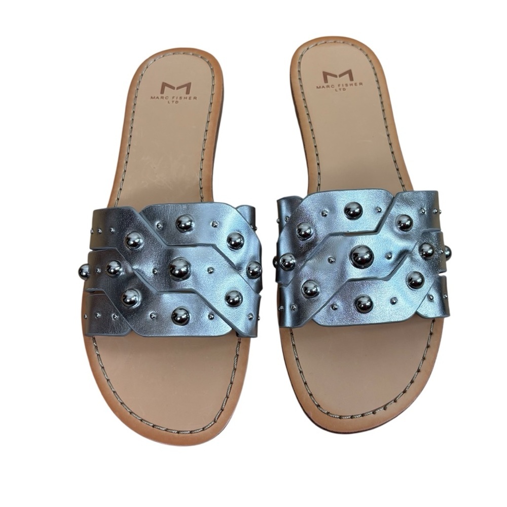 Marc Fisher Paxton Womens Size 10 Silver Studded Leather Flat Slide Sandals NWOB - Picture 2 of 5